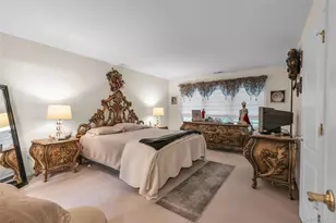 176 Merrick Rd, Amityville, NY 11701 - Photo 27