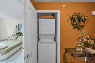 176 Merrick Road #10, Amityville, NY 11701 - Photo 29