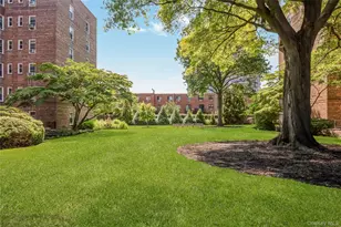 112-20 72nd Dr, Forest Hills, NY 11375 - Photo 15