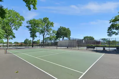 61-20 Grand Central Parkway #C303, Forest Hills, NY 11375 - Photo 23