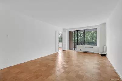 61-20 Grand Central Parkway #C303, Forest Hills, NY 11375 - Photo 7