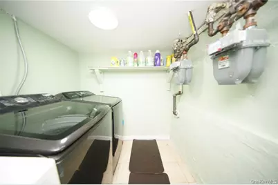 54-13 153rd Street, Flushing, NY 11355 - Photo 17