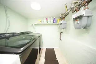 54-13 153rd St, Flushing, NY 11355 - Photo 17