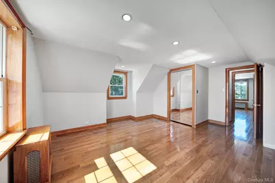 64 Dewitt Street, Valley Stream, NY 11580 - Photo 21