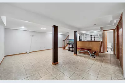 64 Dewitt Street, Valley Stream, NY 11580 - Photo 25