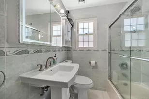 64 Dewitt St, Valley Stream, NY 11580 - Photo 17