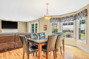 9 Franciscan Ln, Smithtown, NY 11787 - Photo 13