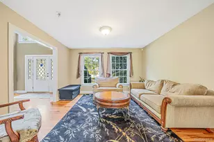 9 Franciscan Ln, Smithtown, NY 11787 - Photo 5