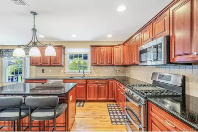 9 Franciscan Lane, Smithtown, NY 11787 - Photo 7