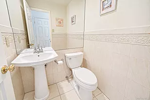 4 Kroft Ct, Huntington, NY 11743 - Photo 17