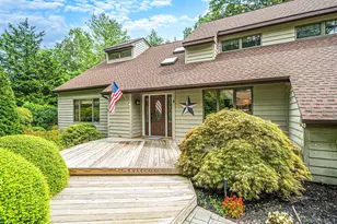 4 Kroft Ct, Huntington, NY 11743 - Photo 3