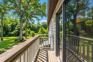 4 Kroft Ct, Huntington, NY 11743 - Photo 31
