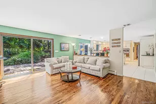 4 Kroft Ct, Huntington, NY 11743 - Photo 9