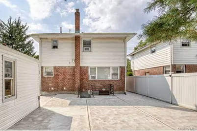 230 Westbury Boulevard, Hempstead, NY 11550 - Photo 27