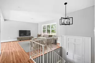 15 Vandewater Dr, Wappingers Falls, NY 12590 - Photo 3
