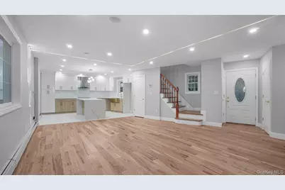 918 Throgs Neck Expwy, Bronx, NY 10465 - Photo 11
