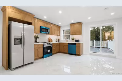 263 Quincy Avenue, Bronx, NY 10465 - Photo 3