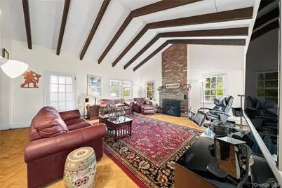 70 Middle Pond Road #22, Southampton, NY 11968 - Photo 11