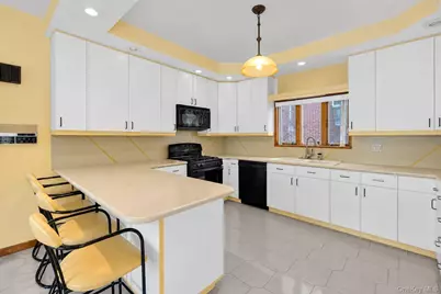4304 149th Street, Flushing, NY 11355 - Photo 3