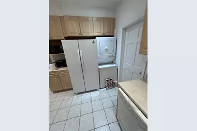 4220 Kissena Blvd  Apt D2, Flushing, NY 11355 - Photo 15