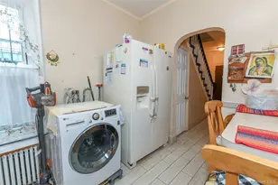 106-12 96th St, Ozone Park, NY 11417 - Photo 15