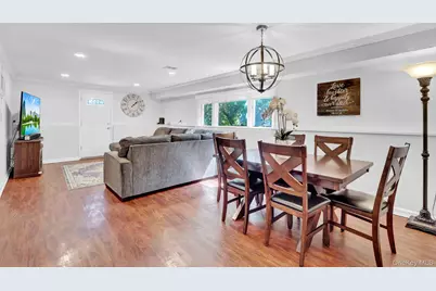 719 Glenridge Lane, East Northport, NY 11731 - Photo 19