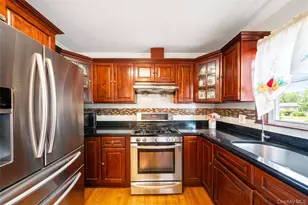 234 Nevada St, Hicksville, NY 11801 - Photo 27