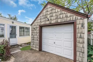 147 Broadway, West Hempstead, NY 11552 - Photo 27