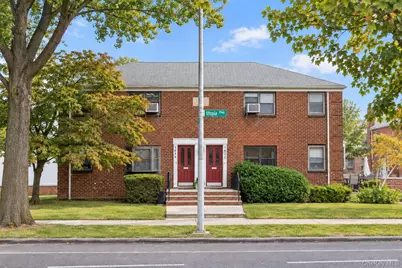 16-19 Utopia Parkway #2-22, Whitestone, NY 11357 - Photo 1