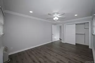 39 Elliot Pl, Smithtown, NY 11787 - Photo 7