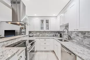 28 Richmond Blvd, Ronkonkoma, NY 11779 - Photo 5