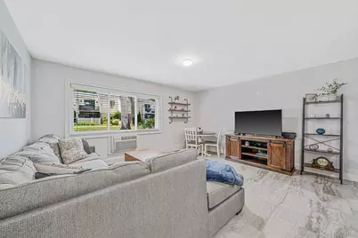 28 Richmond Boulevard #1B, Ronkonkoma, NY 11779 - Photo 9