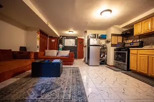 114-45 200th St, Saint Albans, NY 11412 - Photo 11