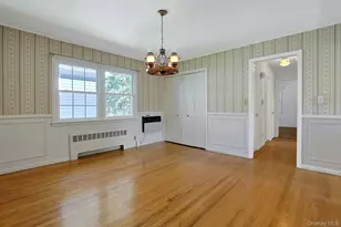 21 Elm Street E, Valhalla, NY 10595 - Photo 17