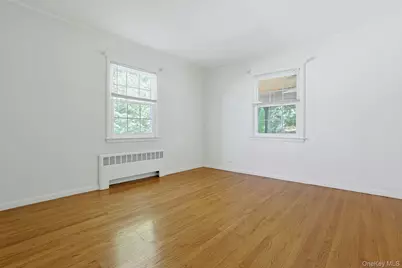 21 Elm Street E, Valhalla, NY 10595 - Photo 19