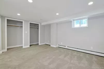 21 Elm Street E, Valhalla, NY 10595 - Photo 27