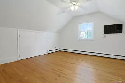 21 Elm Street E, Valhalla, NY 10595 - Photo 23