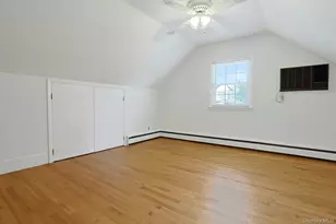 21 Elm Street E, Valhalla, NY 10595 - Photo 23