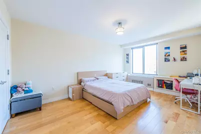 64-05 Yellowstone Boulevard #519, Forest Hills, NY 11375 - Photo 11