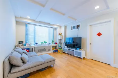 64-05 Yellowstone Boulevard #519, Forest Hills, NY 11375 - Photo 5