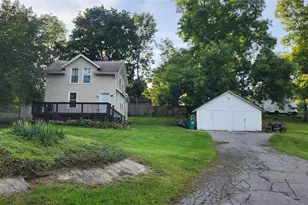 613-615 Salt Point Turnpike, Hyde Park, NY 12601 - Photo 3
