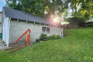 613-615 Salt Point Turnpike, Hyde Park, NY 12601 - Photo 39