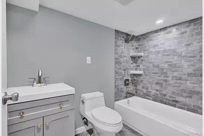 6 Manchester Street, Westbury, NY 11590 - Photo 29