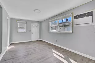 6 Manchester St, Westbury, NY 11590 - Photo 9
