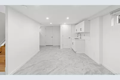 22018 91st Road, Queens Village, NY 11428 - Photo 9
