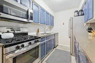 141 Pointe Cir N, Coram, NY 11727 - Photo 9