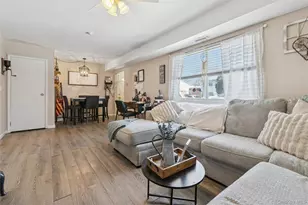 141 Pointe Cir N, Coram, NY 11727 - Photo 5