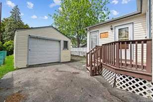 1 Lewis Pl, Lynbrook, NY 11563 - Photo 11