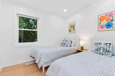 90 Little Fresh Pond Road, Southampton, NY 11968 - Photo 11