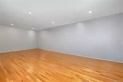 2449 Union Blvd #21A, Islip, NY 11751 - Photo 3